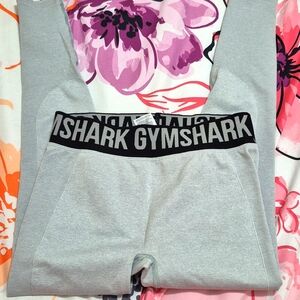 Gymshark Women's Athletic Leggings Gray and Black Size Medium